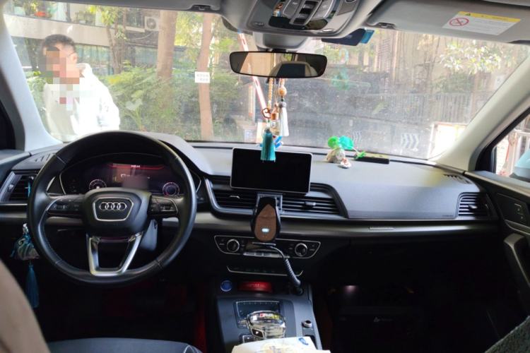 Used Audi Q5L 2020 45 TFSI Prestige Fashion Model Center Console