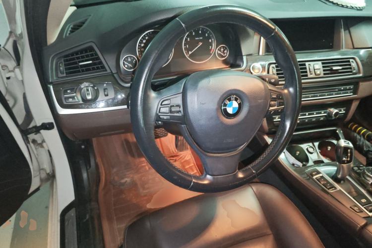 Used BMW 5 Series 2014 525Li Luxury Design Package