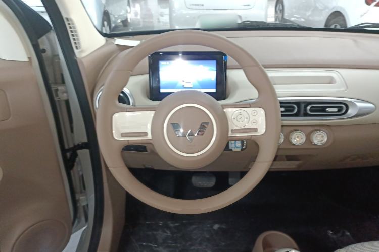 Used Wuling Hongguang MINIEV 2025 Four-Door Version Advanced Edition
