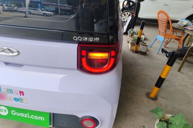 Used Chery QQ Ice Cream 2022 170km Sundae Phosphate Lithium-Ion