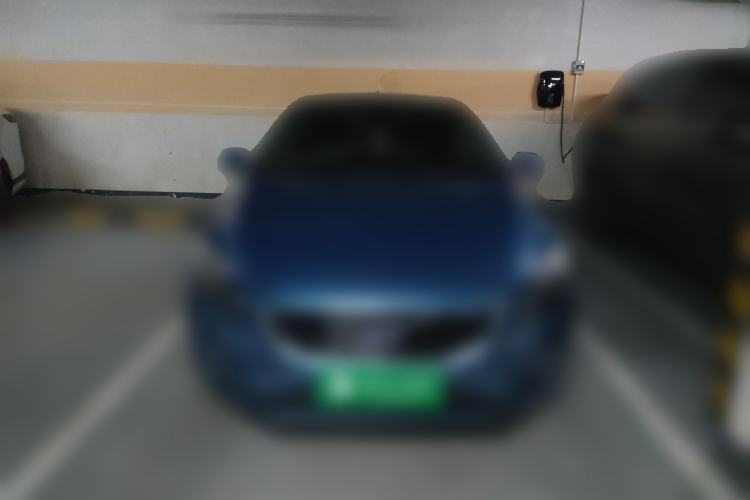 Used Volvo V40 2015 1.6T Zhiyi Edition