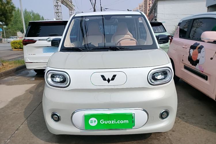 Used Wuling Hongguang MINIEV 2024 3rd Generation 215km Advanced Version Front