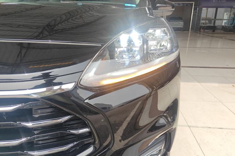 Used Ford Escape 2020 EcoBoost 245 Two-Wheel-Drive Titanium Edition
