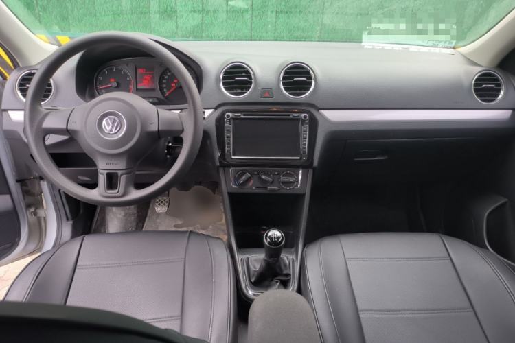 Used Volkswagen Jetta 2015 1.6L Manual Comfort Model