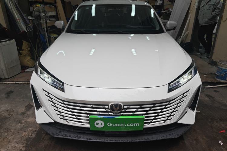 Used CHANGAN Eado 2025 Blue Whale 1.5T 500Bar Prestige Model Front