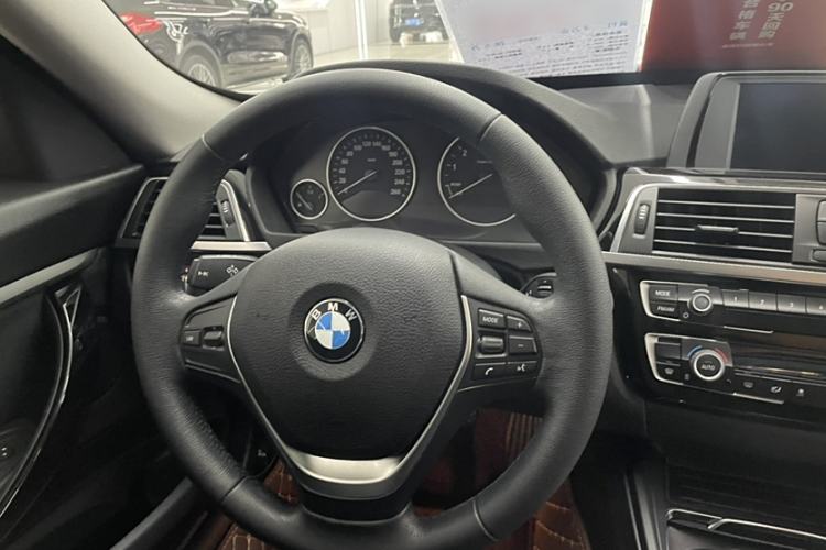 Used BMW 3 Series GT 2018 320i Sport Edition