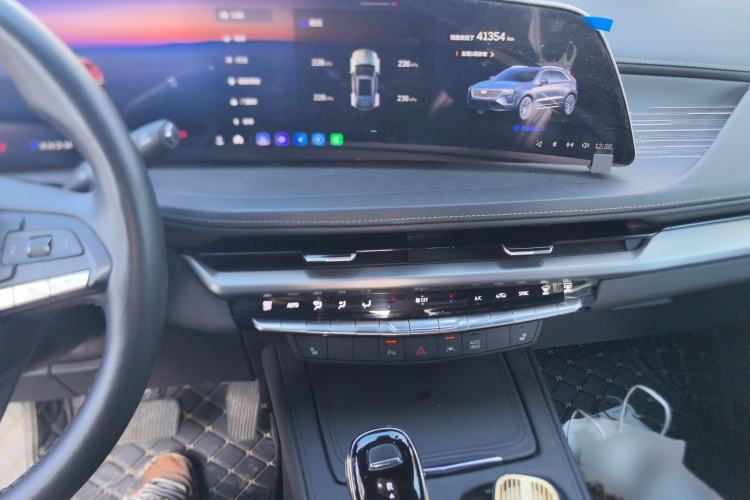 Used Cadillac XT4 2024 28T Two-Wheel-Drive Luxury Version