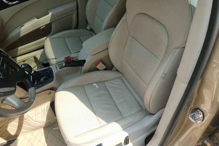 Used Skoda Superb 2013 1.8TSI Automatic Yashi Edition
