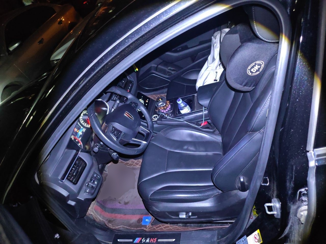 Hongqi H5 2022 Classic Model Facelift 1.8T Automatic Smart Connect Flagship Edition - Chinese Trim Yun — снимка 15