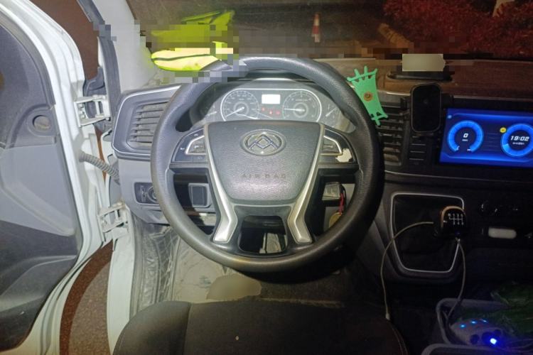 Used SAIC MAXUS Xintu V80 2021 2.0T Manual Classic Aoyuntong 127 PS Mid-axle Mid-roof 6/7/8/9-Seater
