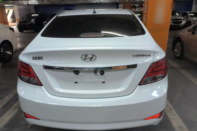 Used Hyundai Verna (older generation) 2014 1.4L Manual Top-Tier Model TOP
