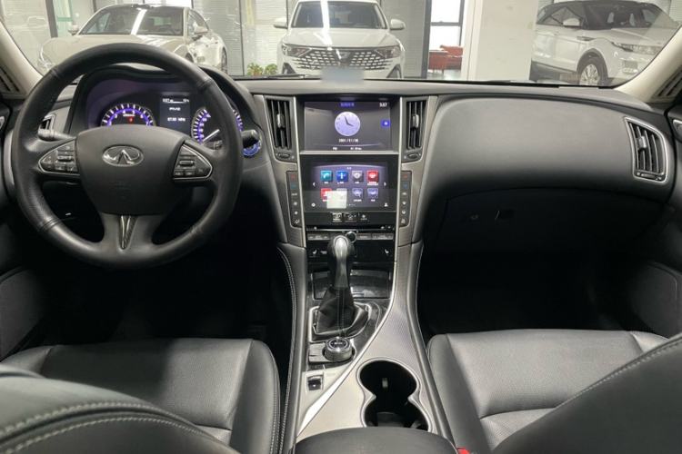 Used Infiniti Q50 2014 3.7L Comfort Edition Interior 1