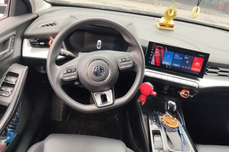 Used MG 5 2023 180 DVVT CVT Luxury Edition
