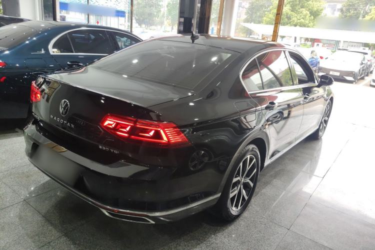 Used Volkswagen Magotan 2020 330TSI DSG Leading Model Rear Right 45 Deg