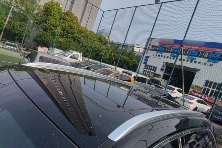 Used Hongqi HS5 2022 Facelifted Version 2.0T Smart Connect Flagship All-Wheel-Drive Edition
