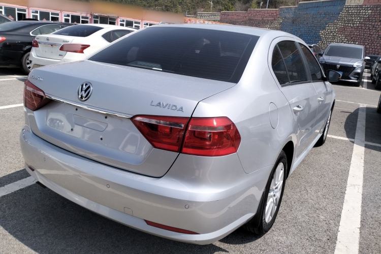 Used Volkswagen Lavida 2013 Restyled Classic 1.6L Automatic Comfort Edition