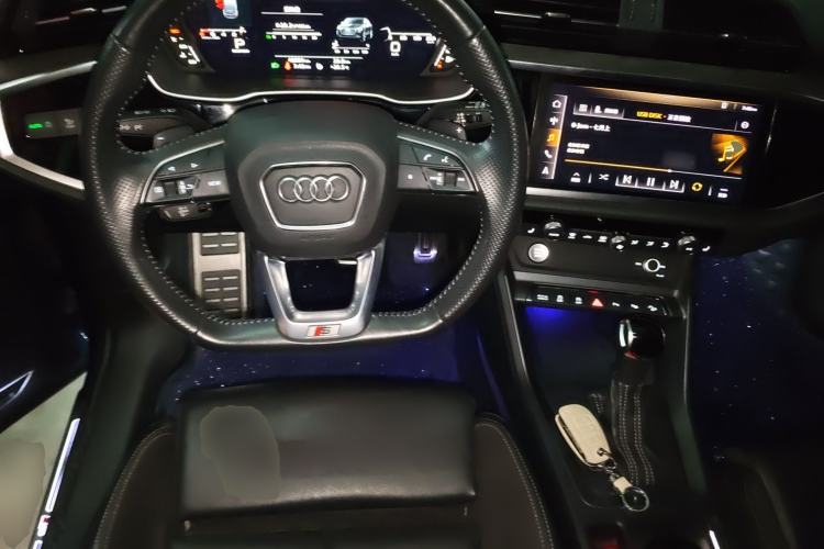 Used Audi Q3 Sportback 2020 45 TFSI quattro Luxury Edition Steering Wheel