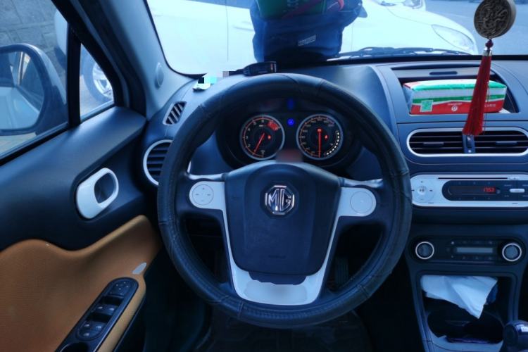 Used MG 3SW 2015 1.5L AMT Elite Model
