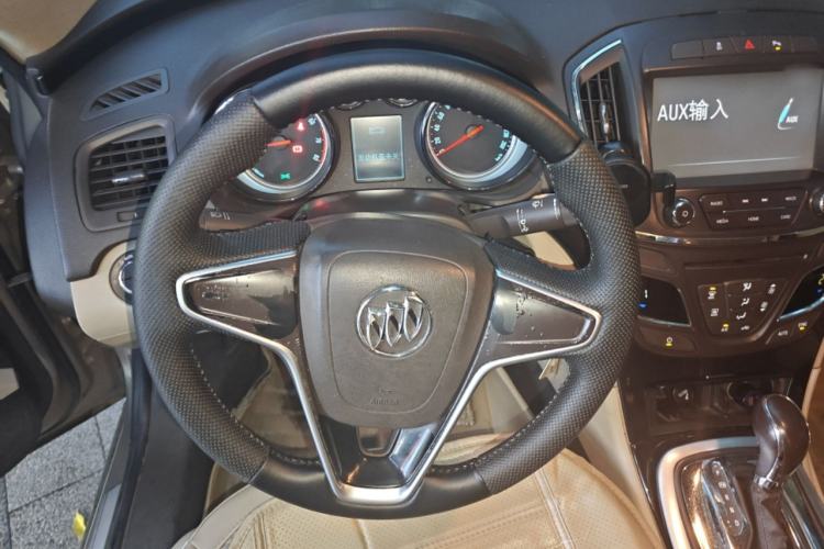 Used Buick Regal 2014 2.0L Leading Fashion Edition Steering Wheel