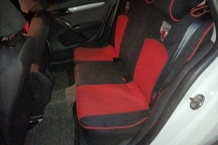 Used Volkswagen Gran Lavida 2013 1.6L Automatic Fashion Model
