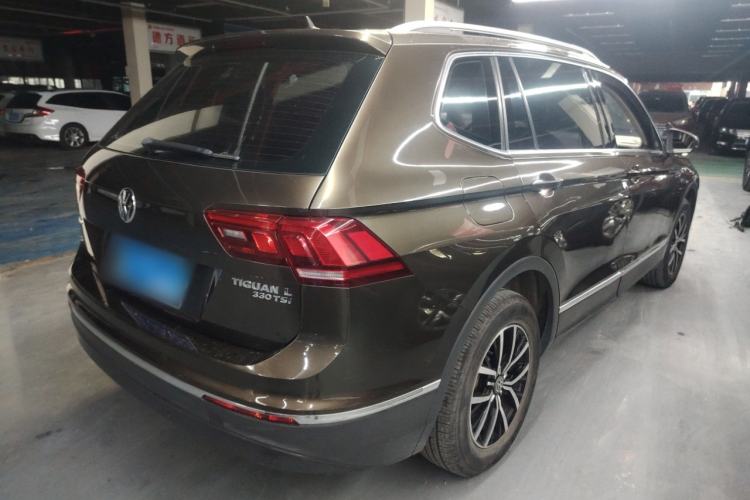 Used Volkswagen Tiguan L 2017 330TSI Automatic Two-Wheel Drive Luxury Edition Rear Right 45 Deg