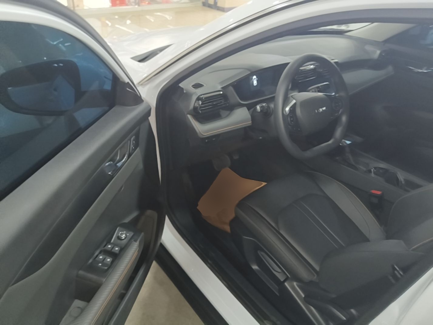 Dongfeng Aeolus Yixuan 2025 1.5L Automatic Luxury Version - Luxury — снимка 18