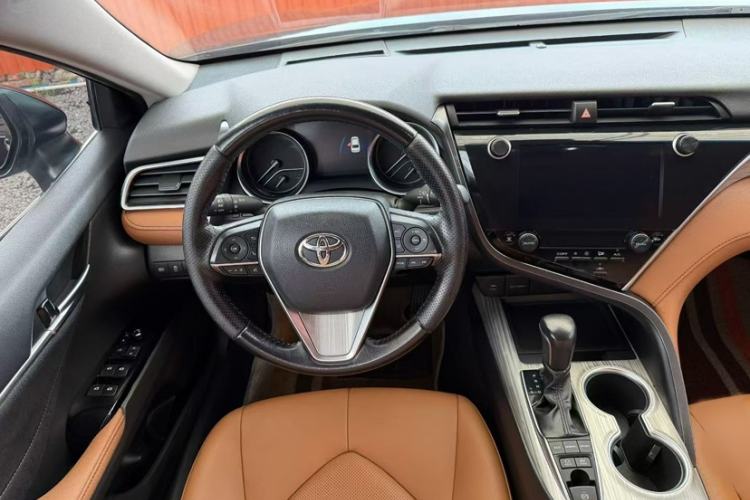 Used Toyota Camry 2019 Revised Version Dual-Engine 2.5 HG Luxury Edition
