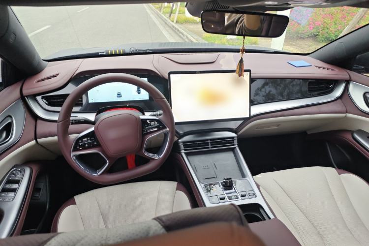 Used BYD Seal 07 DM-i 2025 DM-i 1.5L 125km Luxury Model Center Console