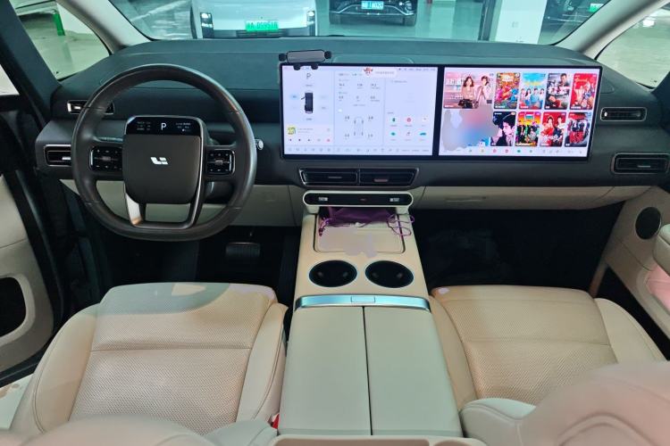 Used Li Auto MEGA 2024 Ultra Model Center Console