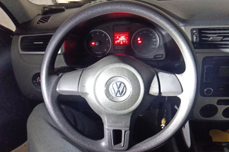 Used Volkswagen Bora 2011 1.6L Manual Fashion Edition
