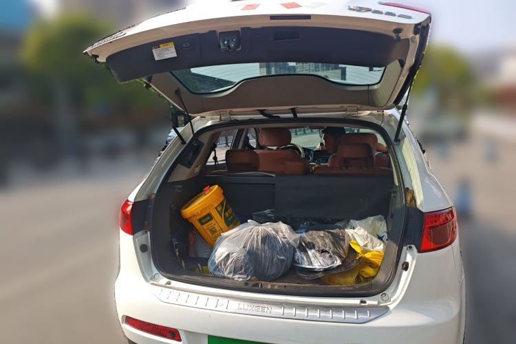 Used Luxgen Great 7 SUV 2014 2.2T Two-Wheel-Drive Smart Version Trunk