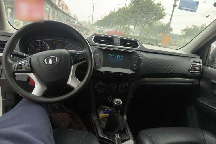 Used Great Wall Wingle 5 2017 2.4L European-spec Gasoline 4x4 Elite Version Big Double Cab 4G69S4N