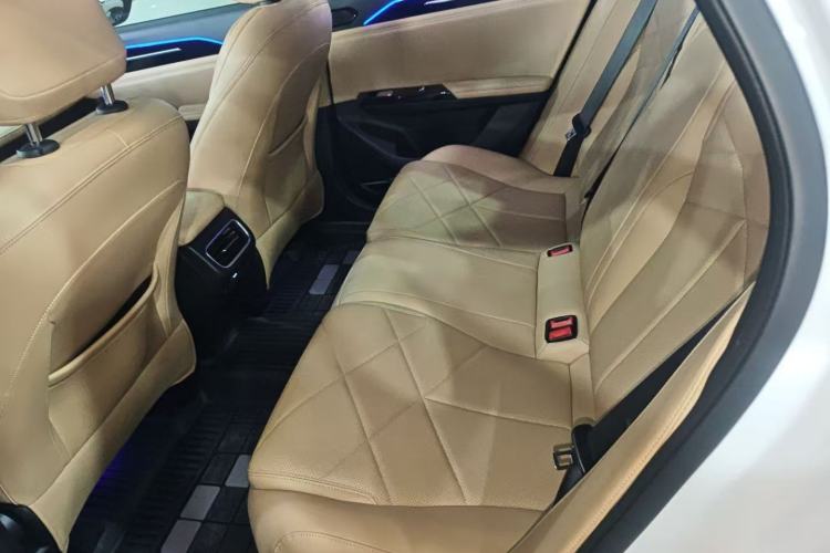 Used Geely Galaxy L6 2023 60km PLUS
