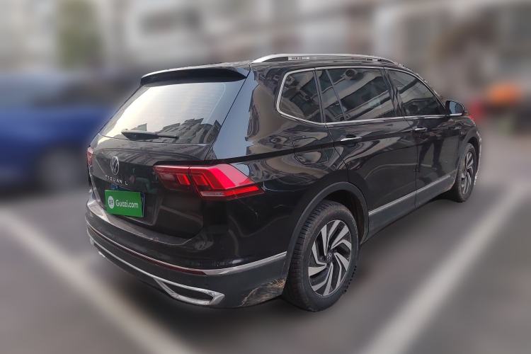 Used Volkswagen Tiguan L 2023 330TSI Automatic Two-Wheel Drive Smart Edition Rear Right 45 Deg