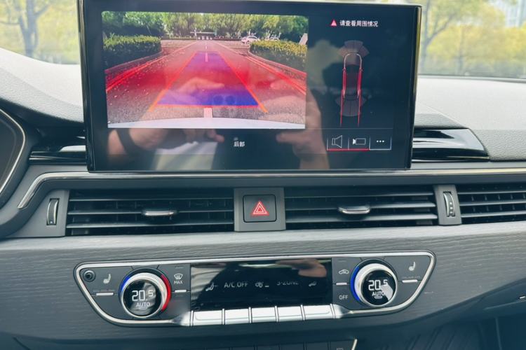 Used Audi A4L 2024 40 TFSI Luxury Dynamic Edition Interior 3