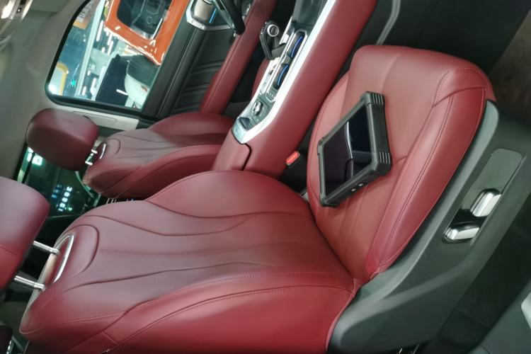 Used Tank 400 New Energy 2024 Hi4-T Off-Road Edition Right Front Seat