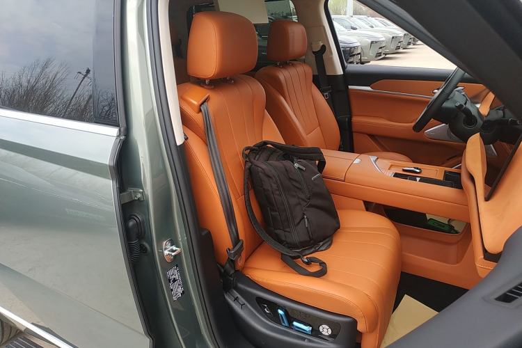 Used Wey Lanshan 2025 Four-Wheel Drive Ultra Right Front Seat