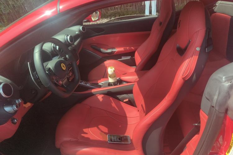 Used Ferrari Portofino 2018 3.9T Left Front Seat