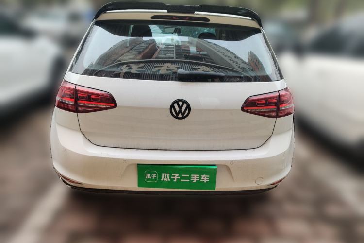 Used Volkswagen Golf 2017 1.6L Automatic Comfort Million-Vehicle Anniversary Edition