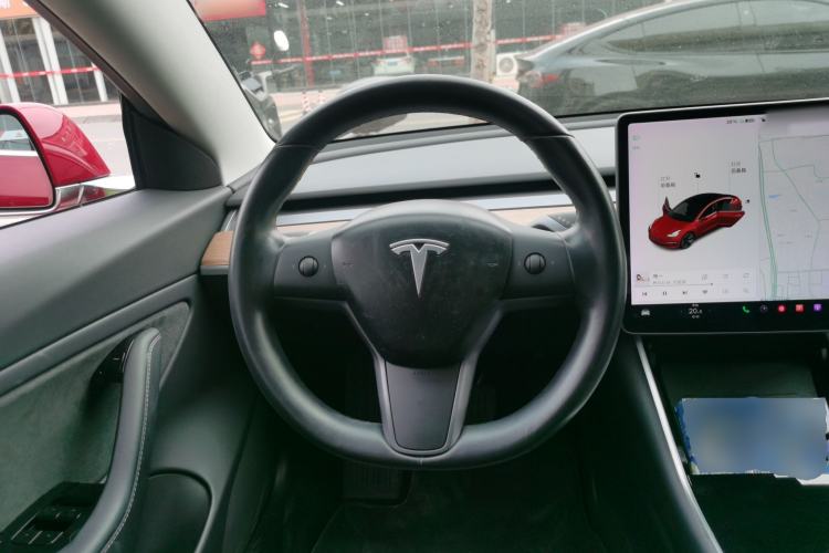Used Tesla Model 3 2019 Long-Range All-Wheel-Drive Version
