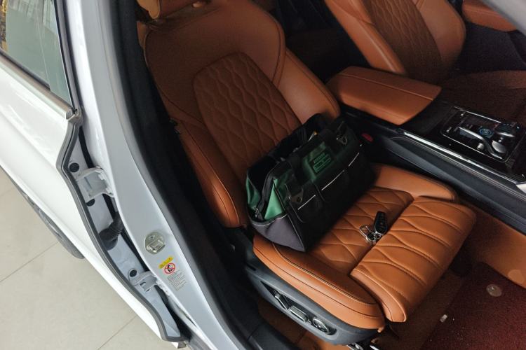 Used BYD Tang New Energy 2023 DM-i Champion Edition 112KM Prestige Model