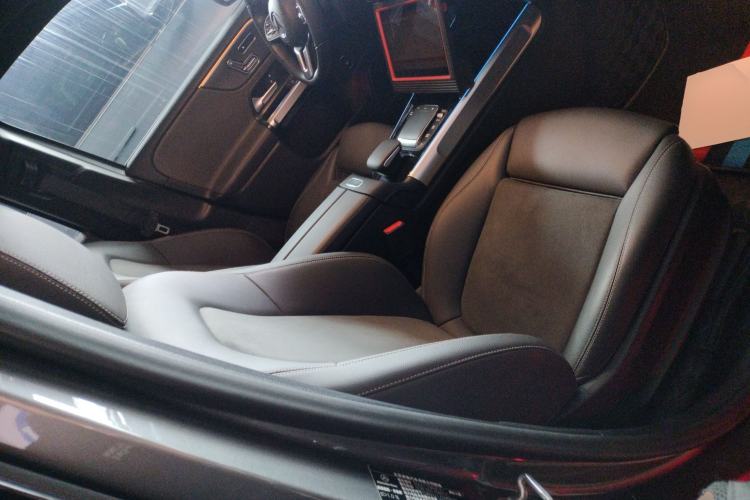 Used Mercedes-Benz EQB 2023-Year Restyled EQB 350 4MATIC
