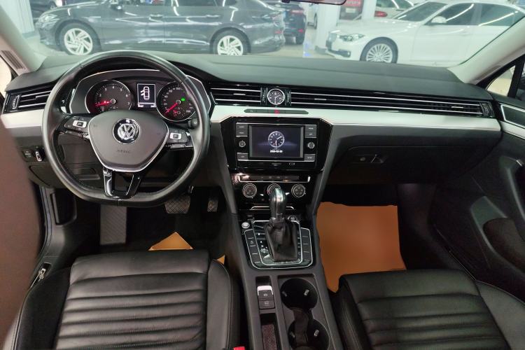 Used Volkswagen Magotan 2019 280TSI DSG Leading Model China VI Standard
