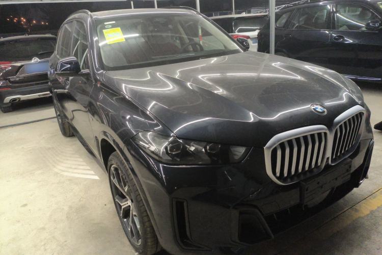 Used BMW X5 2025 Model, xDrive 30Li Prestige M Sport Night Package
