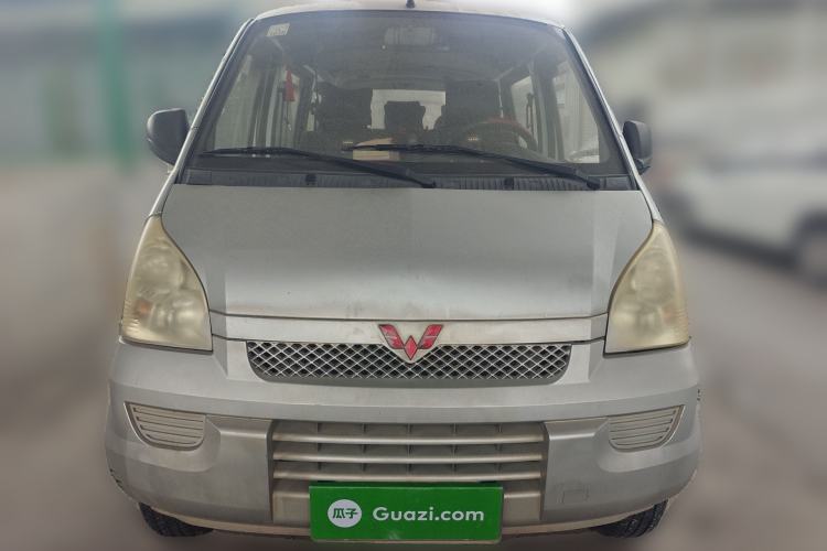 Used Wuling Rongguang 2011 1.2L Base Version
