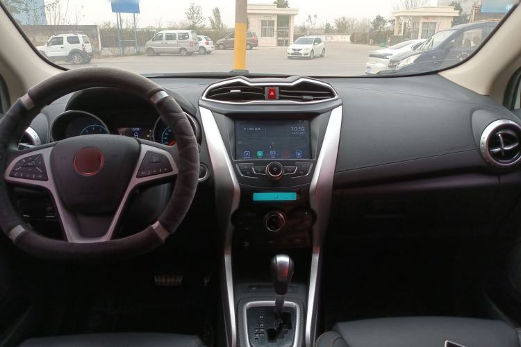 Used BYD Yuan 2017 1.5L Automatic Cool & Connected Model Center Console