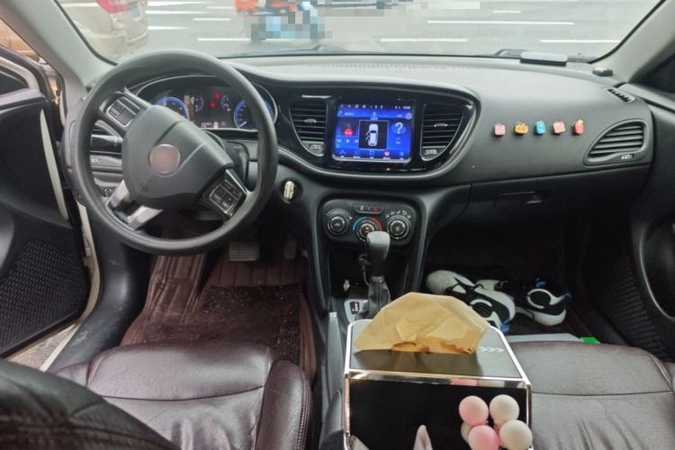 Used Fiat Viaggio 2015 1.4T Automatic Enjoyment Edition Center Console