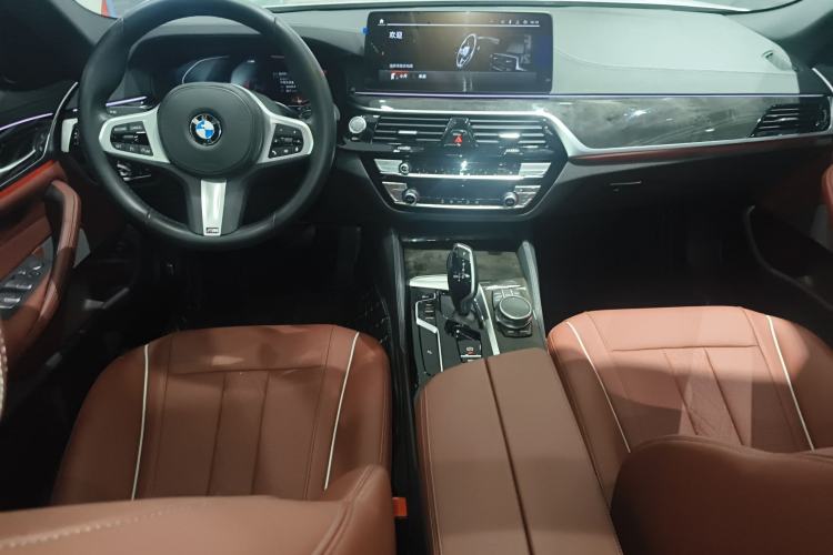 Used BMW 5 Series 2022 Restyled 525Li M Sport Package Center Console