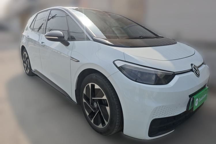 Used Volkswagen ID.3 2023 Pure Smart Edition Front Right 45 Deg