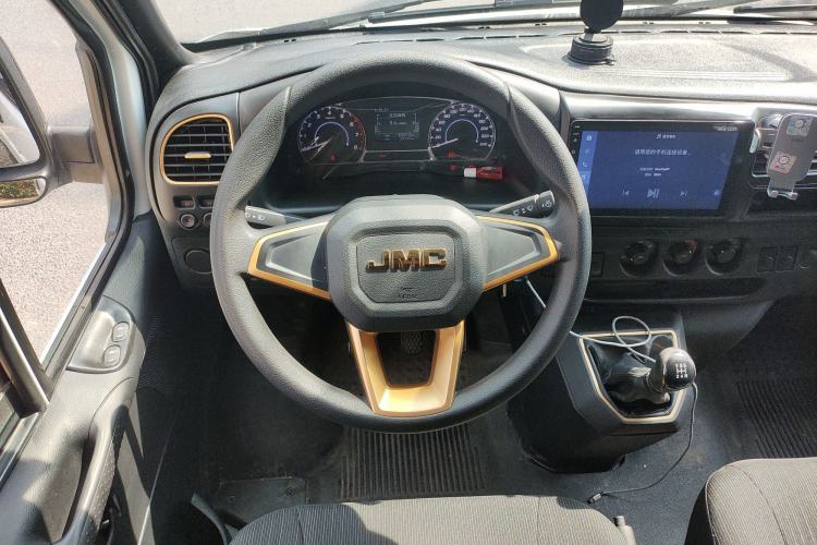 Used JMC Transit 2021 2.8T Space King Taurus Short Wheelbase Mid-Height 6-Seater Diesel Euro VI JX493
